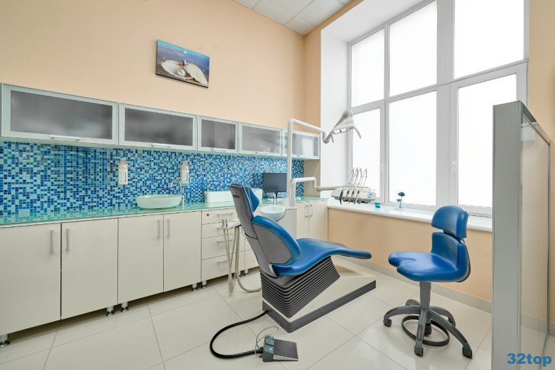 Стоматология CHARISMA (ХАРИЗМА)