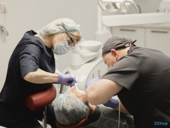 Стоматологическая клиника НАЗУБОК