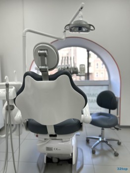 Центр имплантации и протезирования СТОМАГРАД м. Лиговский проспект