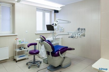 Сеть стоматологических клиник ЭСКУЛАП на Индустриальной