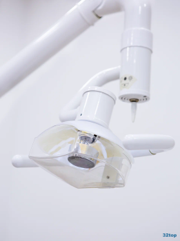 Центр имплантации UNIVERSTOM (УНИВЕРСТОМ) м. Чёрная речка