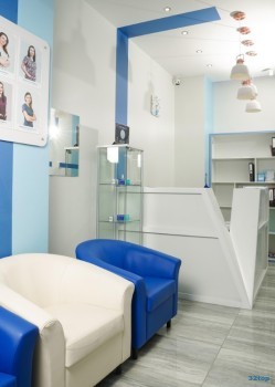 Сеть стоматологических клиник ЭСКУЛАП на Уральской