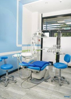 Сеть стоматологических клиник ЭСКУЛАП на Уральской