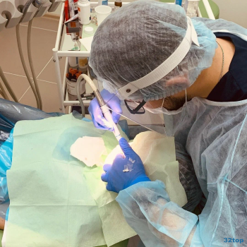 Стоматологическая клиника АЙЗА-МЕД м. Милашенкова