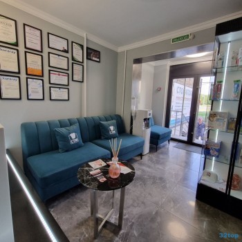 Сеть стоматологий СТМ КЛИНИК на Родимцева