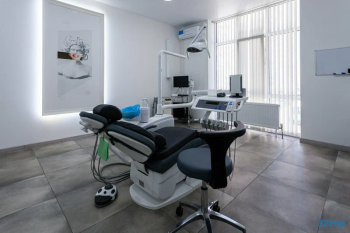 Центр эстетической стоматологии и имплантологии IMPLANT DENTISTRY (ИМПЛАНТ ДЕНТИСТРИ) на Цезаря Куникова