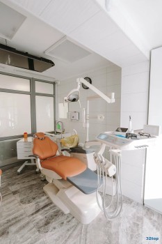 Стоматологическая клиника АНАТОМИЯ УЛЫБКИ