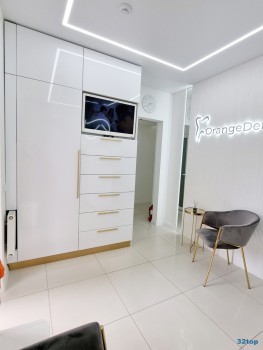 Сеть стоматологических клиник ОРАНЖДЕНТ на Беланова