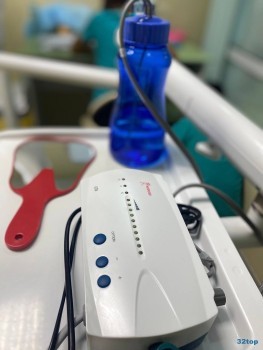 Сеть стоматологических клиник ФАКТОР УЛЫБКИ на Коломяжском