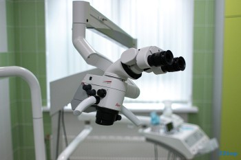 Сеть стоматологических клиник ФАКТОР УЛЫБКИ м. Комендантский проспект