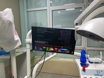 Сеть стоматологических клиник ФАКТОР УЛЫБКИ м. Комендантский проспект