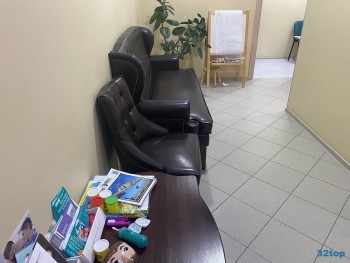 Сеть стоматологических клиник ФАКТОР УЛЫБКИ м. Комендантский проспект