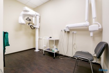 Сеть стоматологических клиник ФАКТОР УЛЫБКИ на Будапештской