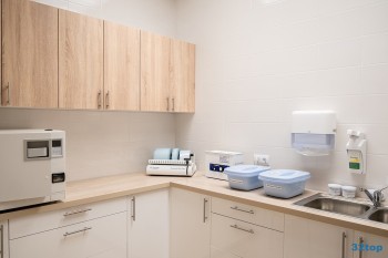 Сеть стоматологических клиник ФАКТОР УЛЫБКИ на Пятилеток