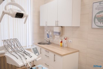 Сеть стоматологических клиник ФАКТОР УЛЫБКИ на Пятилеток