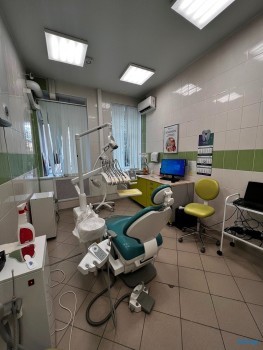 Сеть стоматологических клиник ФАКТОР УЛЫБКИ на Разъезжей