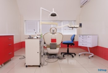 Стоматологическая клиника DENTAL CENTER (ДЕНТАЛ ЦЕНТР) на Ленина, 127