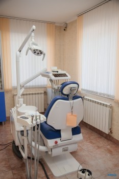 Стоматологическая клиника ATLANT (АТЛАНТ) на 1-й Железнодорожной