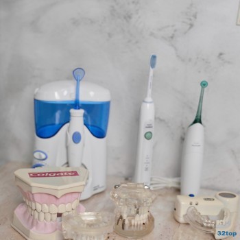 Стоматологическая клиника ЗНАКОМЫЙ ДОКТОР