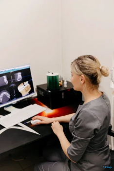 Стоматологическая клиника ЗУБНОЙ ЛЕКАРЬ на Троицком