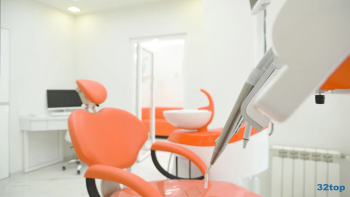 Сеть стоматологий ЛУЧШИЙ на ул. 3 Интернационала