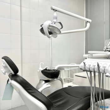 Стоматология АКВИЛИО на Гагарина