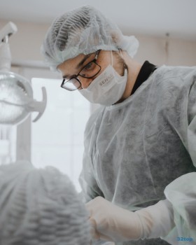 Стоматологическая клиника СПЕКТРУМ (SPECTRUM) в мкр. 10