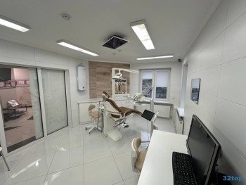 Клиника ТОМСОН м. Ладожская