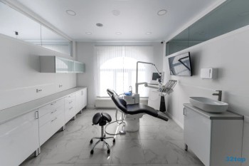 Стоматологическая клиника 32 CLINIC (32 КЛИНИК) на Филатова