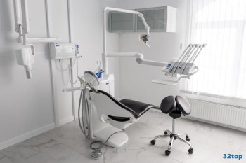 Стоматологическая клиника 32 CLINIC (32 КЛИНИК) на Филатова