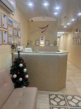 Стоматологическая клиника ФАБРИКА УЛЫБОК м. Звездная