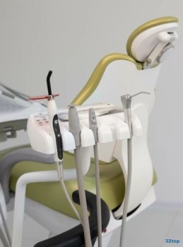 Стоматологическая клиника VIVA VOCЕ (ВИВА ВОЧЕ) на Пионерской