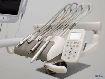 Стоматологическая клиника VIVA VOCЕ (ВИВА ВОЧЕ) на Пионерской