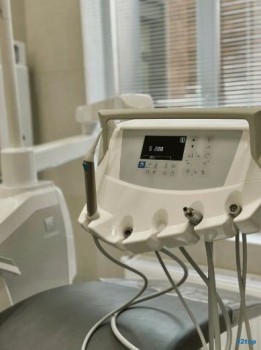 Стоматология ПЯТЬ ВЕРШИН м. Проспект Большевиков