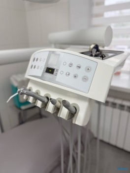 Стоматология ЗНАКОМЫЙ ДОКТОР м. Проспект Победы