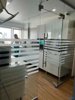 Центр стоматологии НЕБОЛЬСИН м. Площадь Ленина