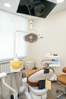 Персональная стоматология M-DENT (М-ДЕНТ) на Натальи Лавровой