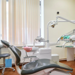 Центр имплантации и стоматологии ИНТАН НА РОССИЙСКОМ м. Проспект Большевиков