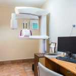 Центр имплантации и стоматологии ИНТАН НА КОМЕНДАНТСКОМ 7 м. Комендантский Проспект