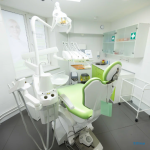 Центр имплантации и стоматологии ИНТАН НА БОГАТЫРСКОМ м. Комендантский проспект