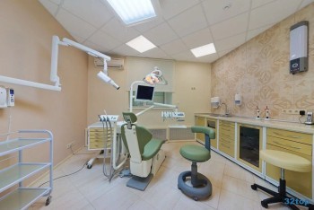 Клиника РЕВИЛАЙНС на переулке Здоровья