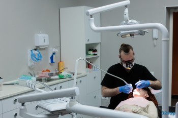 Центр семейной стоматологии АКАДЕМИЯ УЛЫБОК