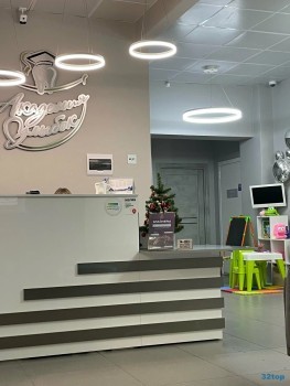 Центр семейной стоматологии АКАДЕМИЯ УЛЫБОК