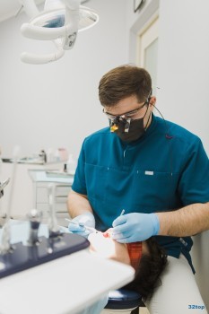 Стоматология ЭМИДЕНТ на Габдуллы Амантая