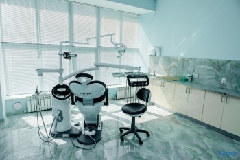 Стоматология ЭМИДЕНТ на Мира