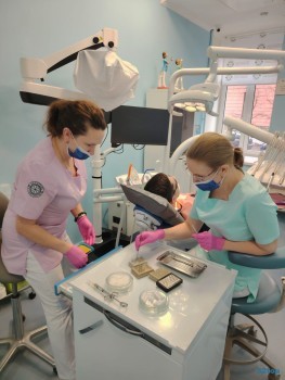 Стоматология ЦЕЛИТЕЛЬ ПАНТЕЛЕЙМОН м. Площадь Восстания