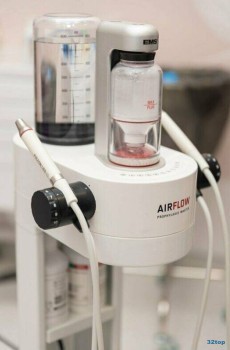 Сеть клиник современной стоматологии ЗУБР на Советской