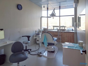 Стоматологическая клиника 32 БЕЛЫХ