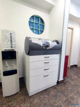 Медицинский центр ИНТЕРДЕНТОС на Космонавтов, 37