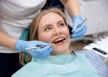 Стоматология ТЕРРИТОРИЯ УЛЫБКИ на Усть-Курдюмской